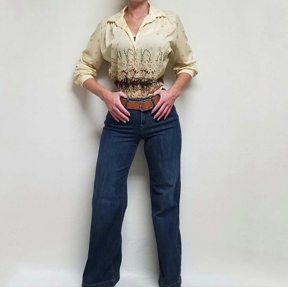 VINTAGE 1960s Boho Yellow Multi-color Floral Long Sleeves Button Up Day Blouse - Picture 2 of 14